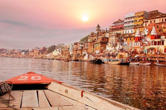 Best Hotel in Varanasi Near Assi Ghat with Top Facilities and Services | AKS Palace